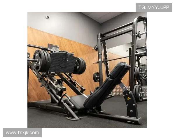 屁股摔倒后适合使用的健身器材康复方案